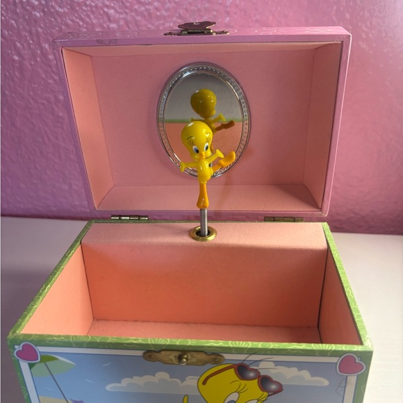 Jewelry Bundle, Rings, Necklaces, Bracelets Including Vintage Tweety Bird Box - Picture 16 of 16